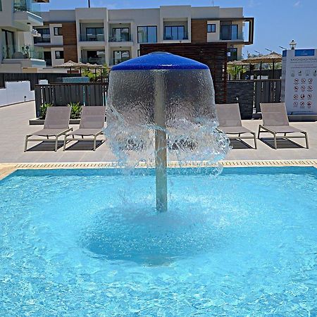 Golden Tree Apartment Paralimni Exterior photo